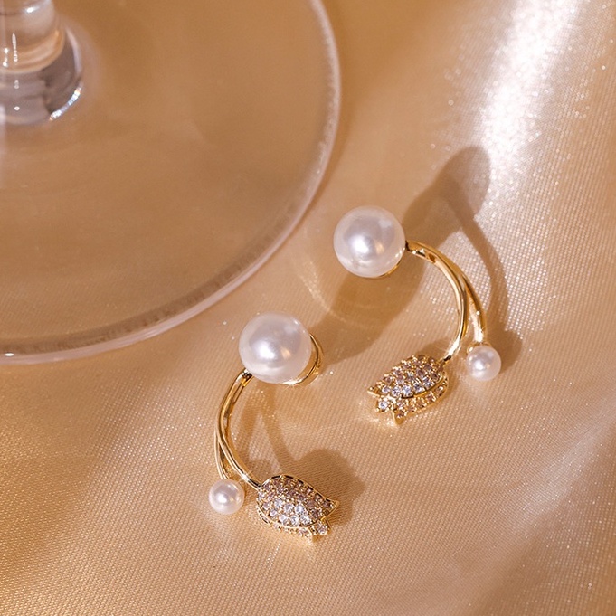 Khuyên Tai Mạ Vàng Hình Hoa Tulip Đính Ngọc Trai Phong Cách Hàn Quốc Mới