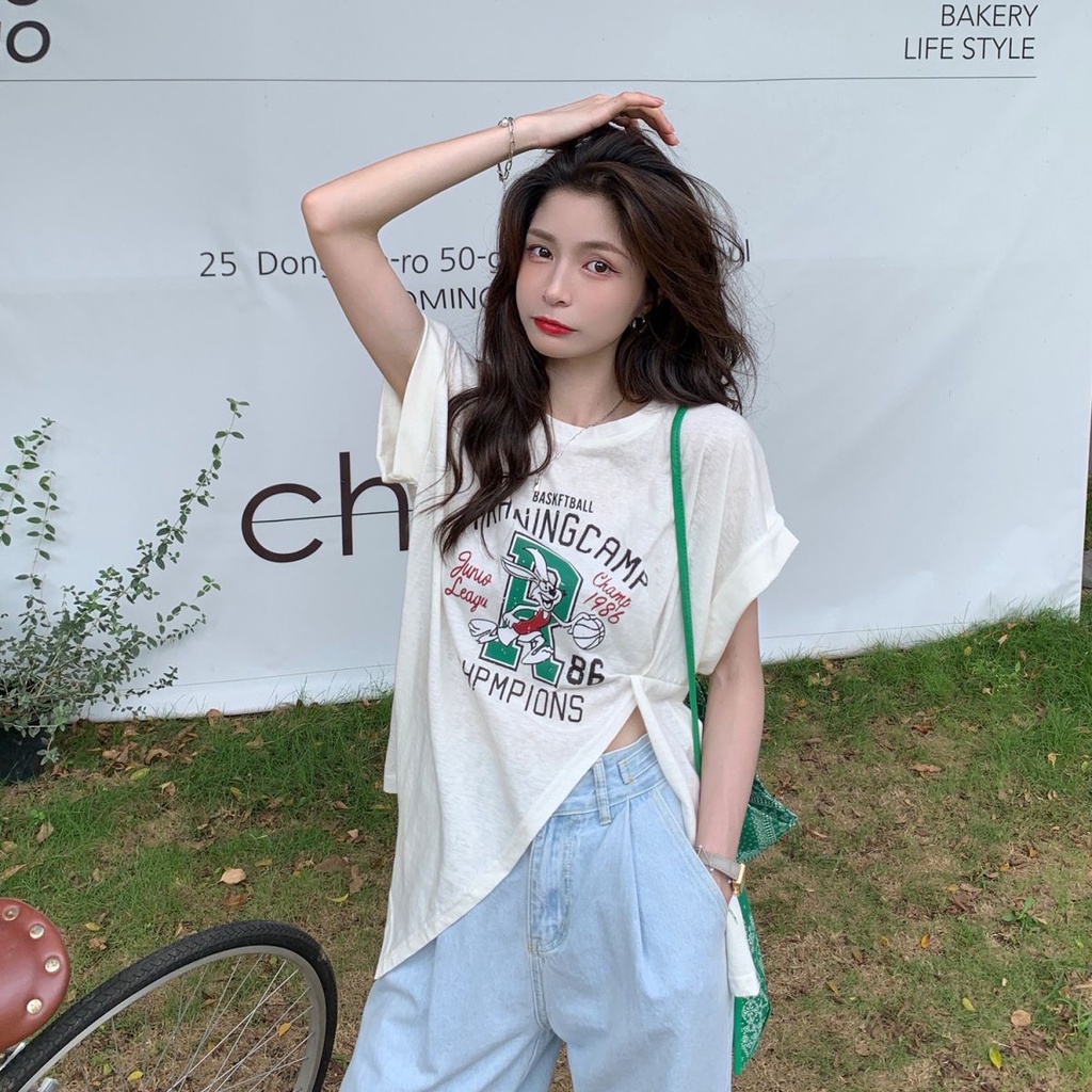 Áo Thun Dáng Rộng Xẻ Tà Họa Tiết Hoạt Hình Phong Cách Retro Mùa Hè Cho Nữ