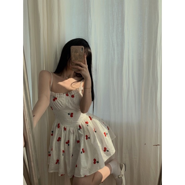 ĐẦM HAI DÂY NỮ CHIẾT EO TÔN DÁNG ULZZANG
