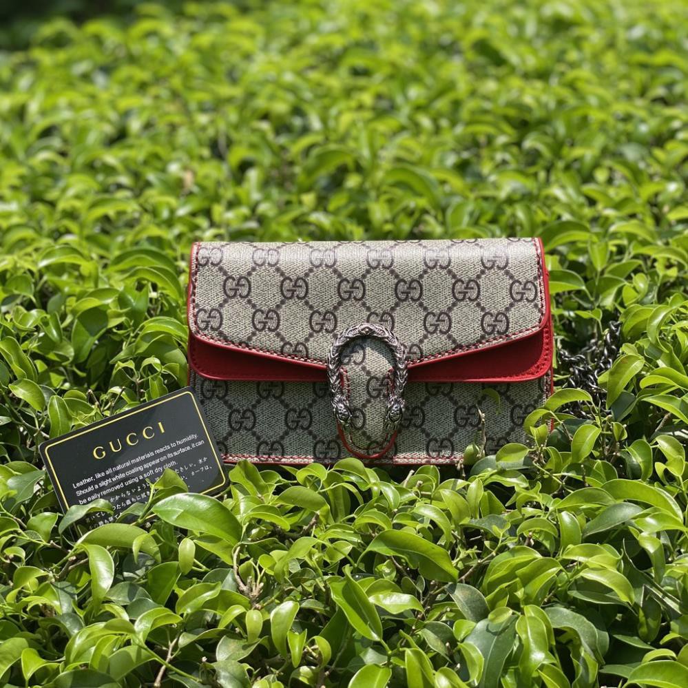 [ẢNH TỰ CHỤP-Nhập mã LUXUVIP1 giảm 10k] - Túi Đeo Chéo Nữ Gucci Hoạ Tiết Đầu Rồng, Ruột Lót Lông, Full Box | BigBuy360 - bigbuy360.vn