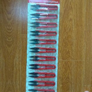 12 chiếc kéo bấm chỉ đẹp