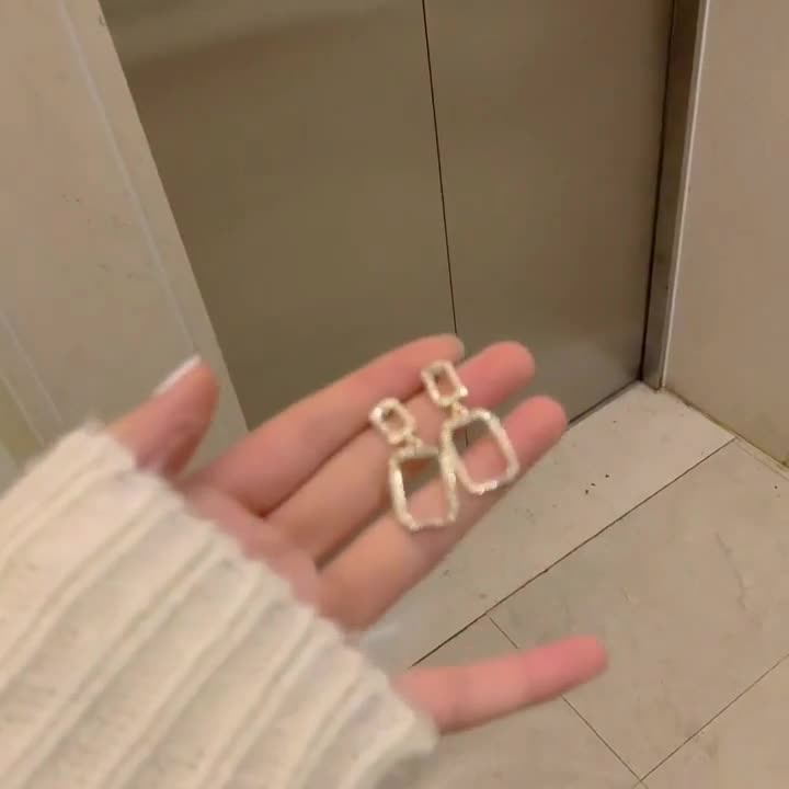 Khuyên Tai Hình Oval Siêu Lấp Lánh Thời Trang Hàn Quốc Cho Nữ