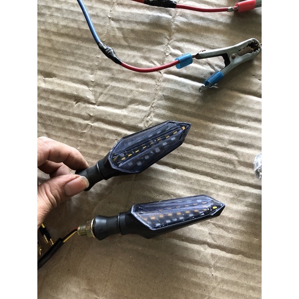 1 đôi xi nhan led thời trang và 48v