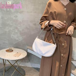 Túi xách kiểu dáng thời trang dành cho nữ