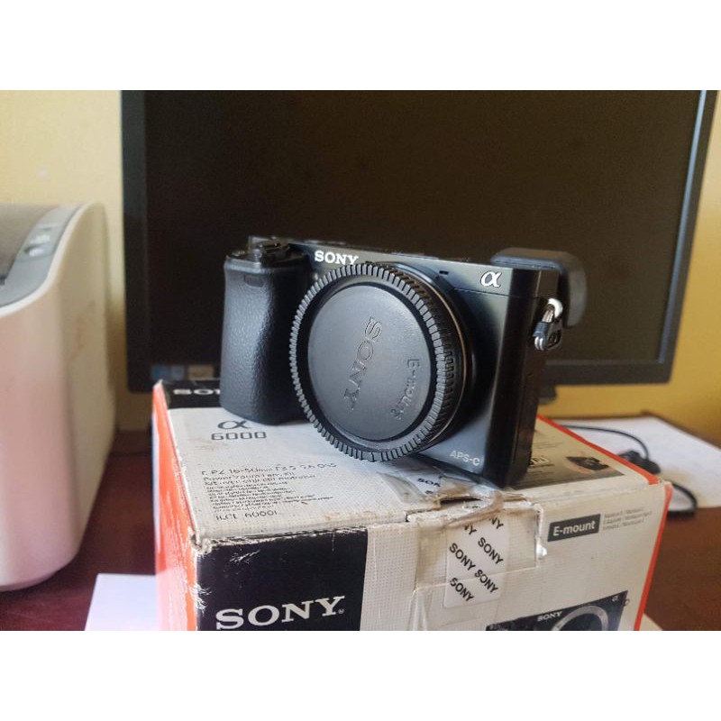 Máy ảnh Sony A6000