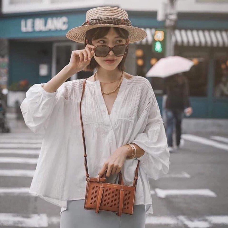 Túi charles and keith auth new 99%