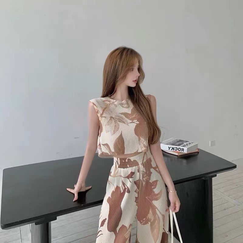 Set Áo Thun Không Tay Và Quần Dài Ống Rộng Thời Trang Cho Nữ