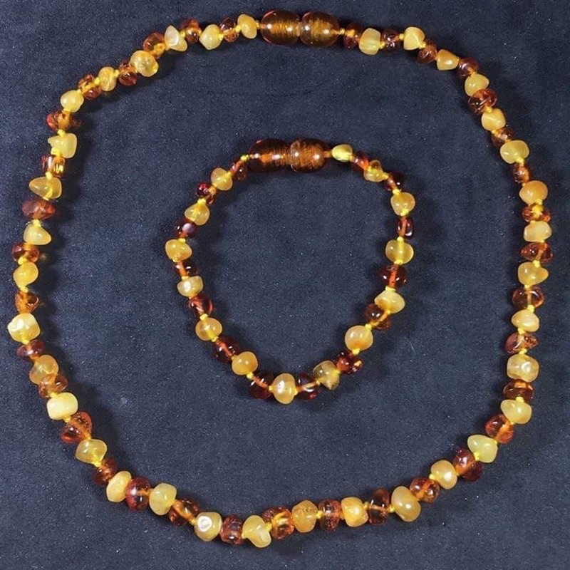 Vòng hổ phách cho bé