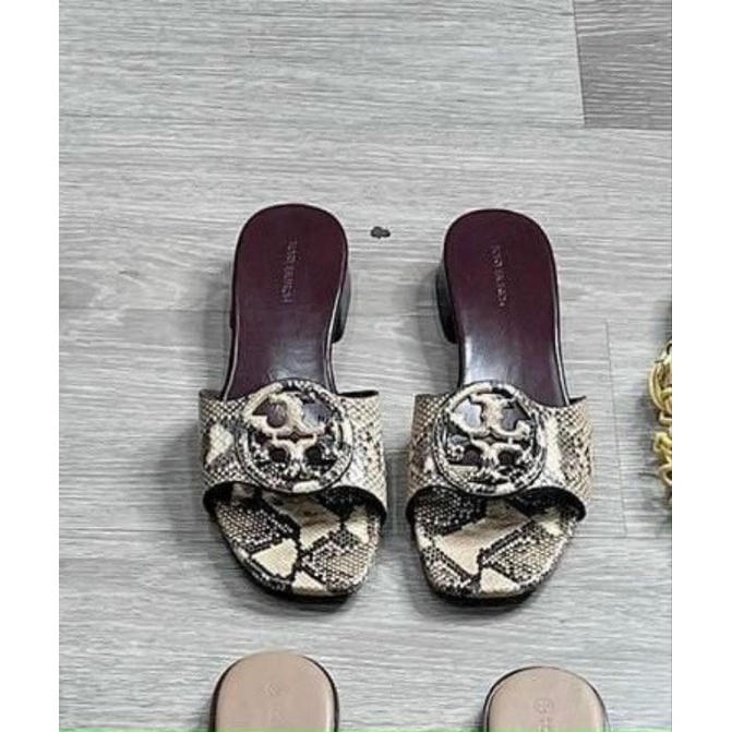 Dép xuất xịn Toryburch