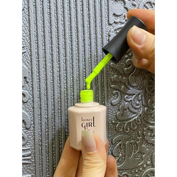 Sơn gel màu neon - màu dành cho mùa hè