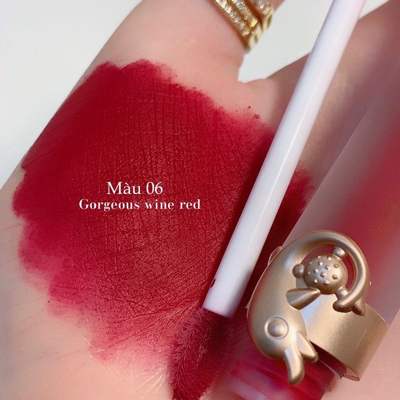 Son kem lì Maffick cá heo siêu mịn dưỡng mềm môi