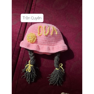 mũ len handmade gắn tóc giả 2 bên cho bé