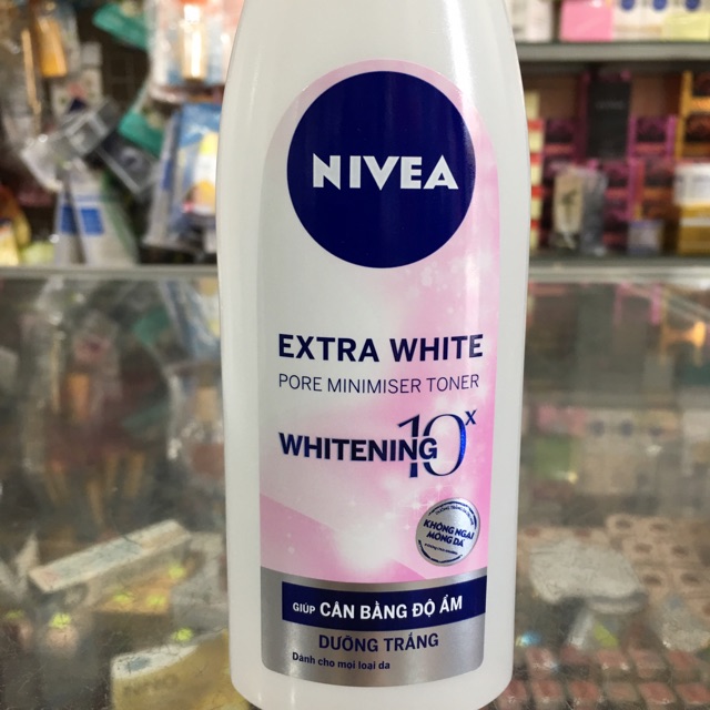 Nước hoa hồng Nivea dưỡng trắng - cân bằng ẩm 200ml