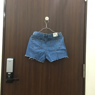 Quần sóc bò lẻ size xả sốc