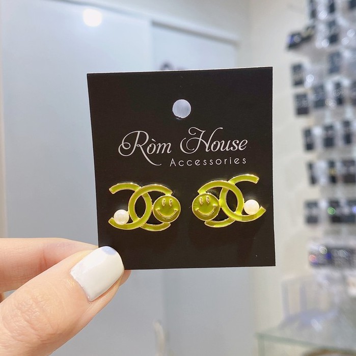 Bông Tai Nữ Cá Tính Đính Đá Cao Cấp Mang Phong Cách Hàn Quốc  - MS110603