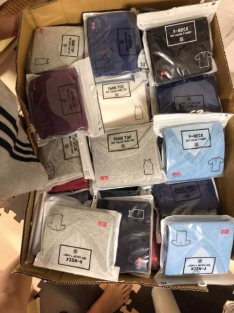 Áo thun không cổ Nam Uniqlo 2019