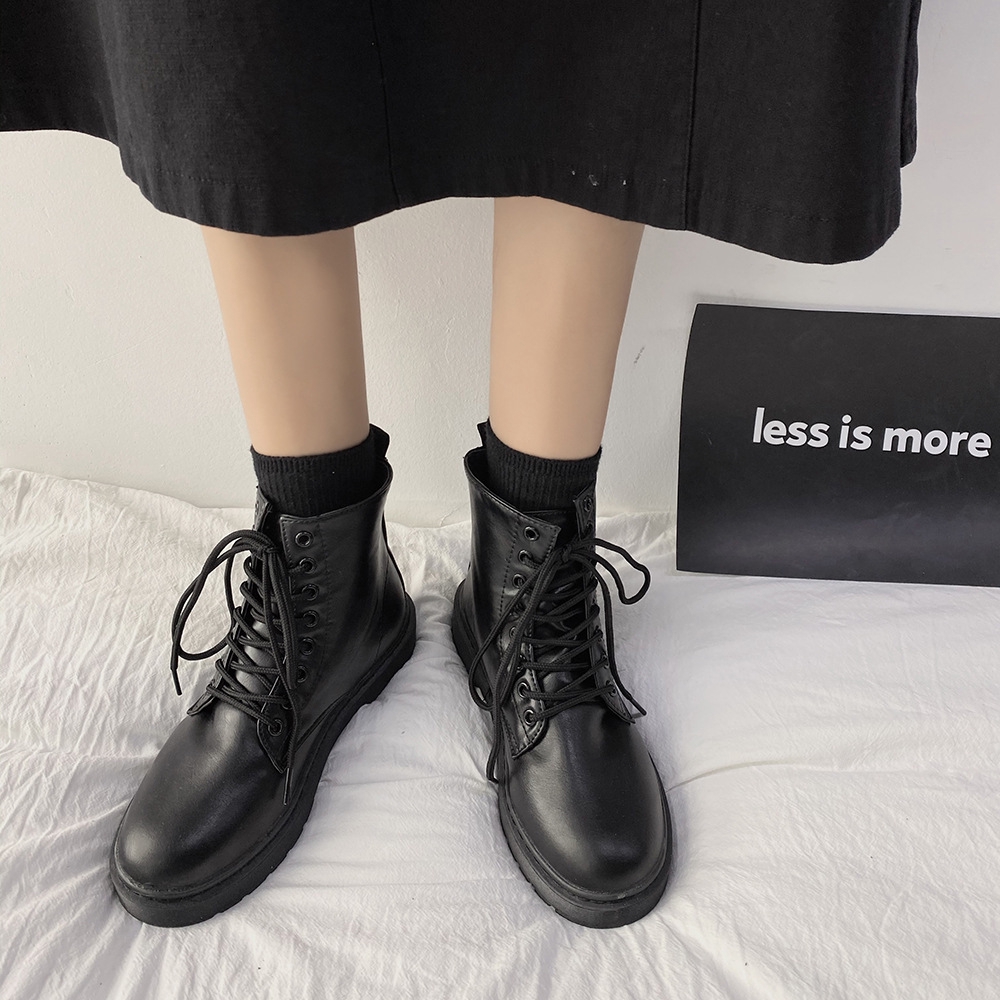 Giày bốt Martin thắt dây kiểu dáng thời trang | BigBuy360 - bigbuy360.vn