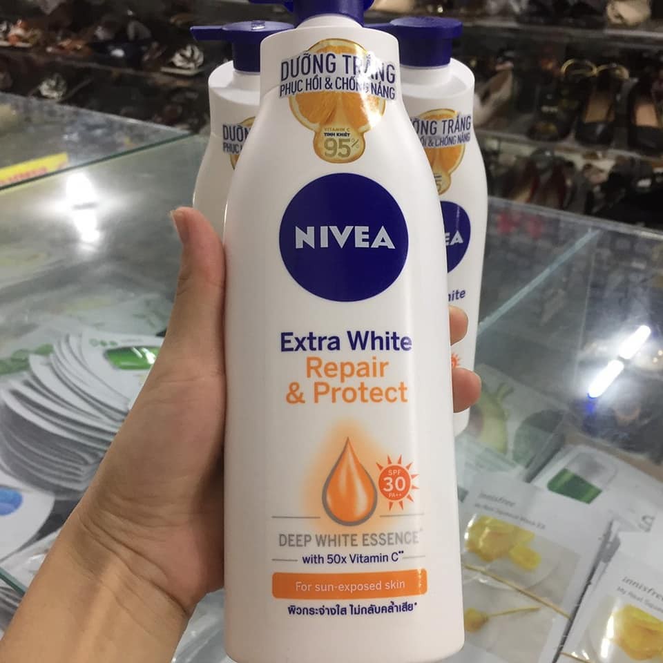 SỮA DƯỠNG THỂ NIVEA TRẮNG DA BAN NGÀY EXTRA WHITE RADIANT & SMOOTH UV BODY LOTION 400ML