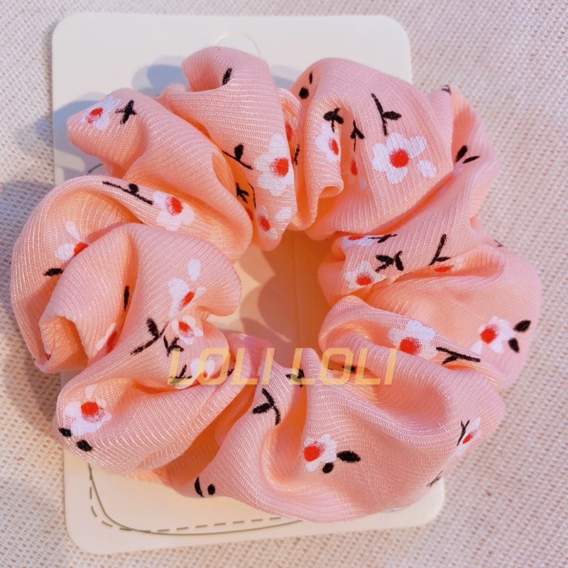 Scrunchies cột tóc hoa nhí dễ thương. Buộc tóc hoa nhí 4 màu phun nổi Loli