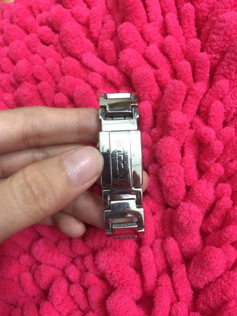 Đồng hồ nữ Nicole vuông bầu hàng si