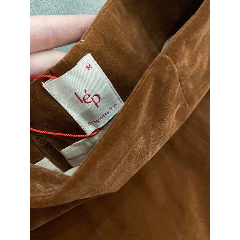 Thanh lý chân váy nhung Lép size M