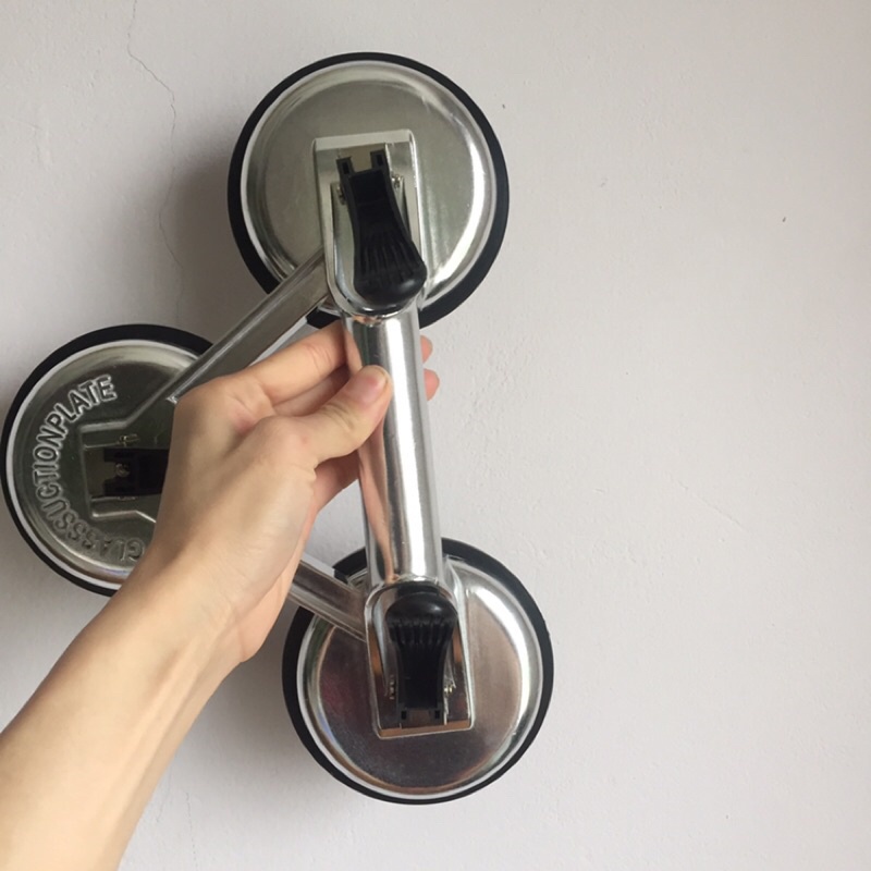 Hít kính, hút gạch cầm tay 3 chấu