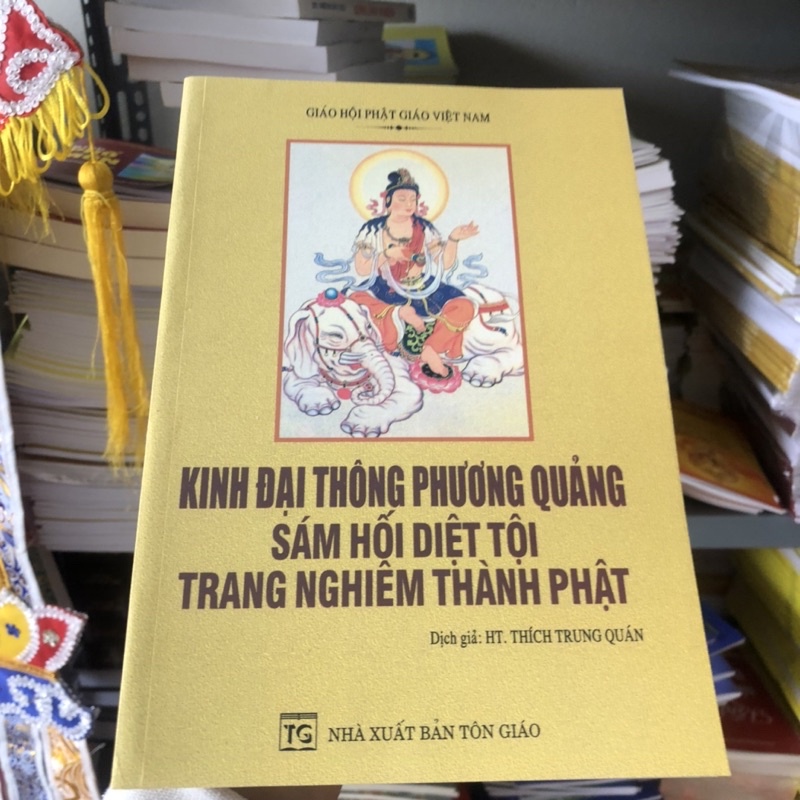 [Mã SMI23 giảm 8% đơn 300K] Kệ kinh đại thông phương quảng sám hối diệt tội trang nghiêm thành phật