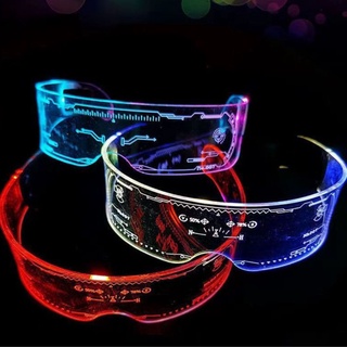 Mắt Kính Nhựa Trong Suốt Có Đèn Led Phát Sáng Độc Đáo.