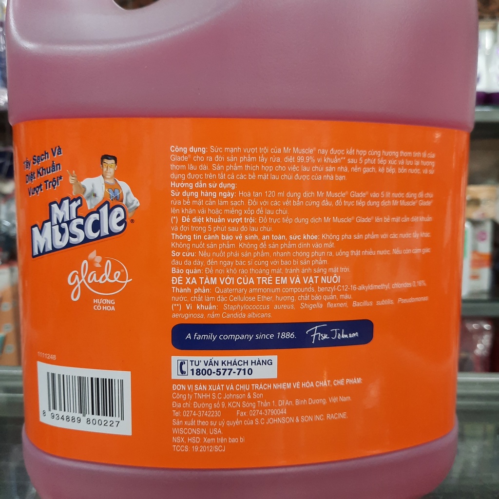 Nước Thơm Lau Nhà Diệt 99,9% Vi Khuẩn Mr Muscle Glade Hương Cỏ Hoa 4L(hàng chuẩn thơm lâu)