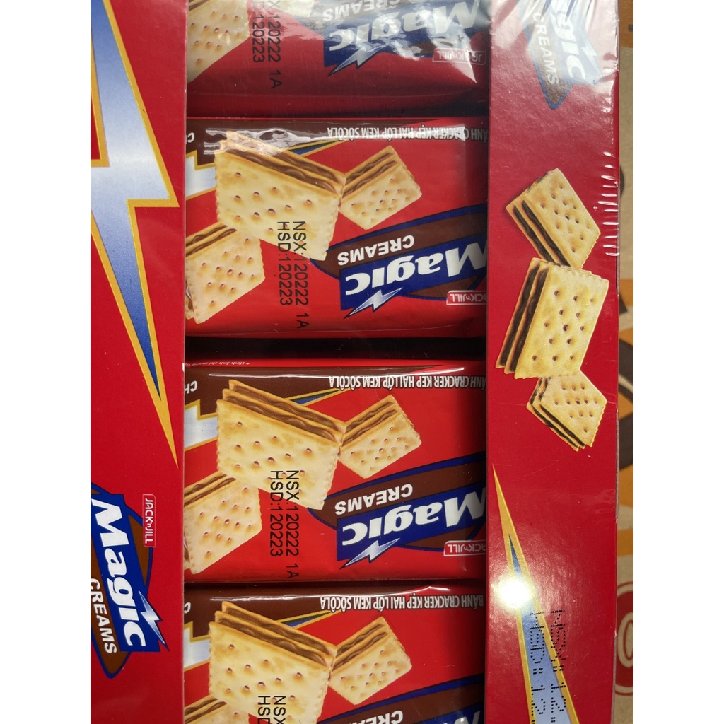 Bánh Magic Cracker Siêu Giòn Hai Lớp Kem Sôcôla (Hộp 20 gói)
