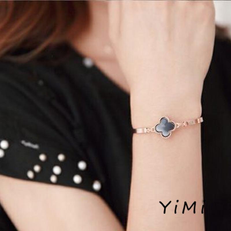 Vòng tay mạ vàng bằng thép titan hình cỏ bốn lá thời trang Hàn Quốc
