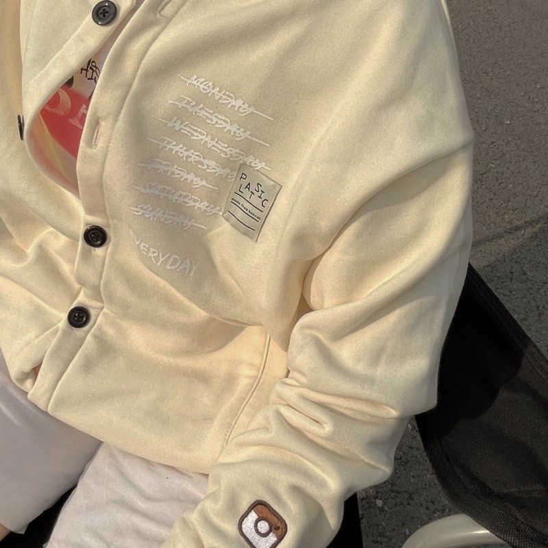 [Mã SKAMA06 giảm 8% tối đa 50K đơn 250K] Chiếc áo khoác tháng 3 | BigBuy360 - bigbuy360.vn