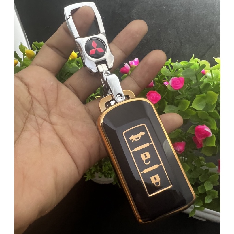 Ốp chìa khóa TPU Đen vàng cao cấp xe ô tô Mitsubishi Xpander, Outlander, Attrage.