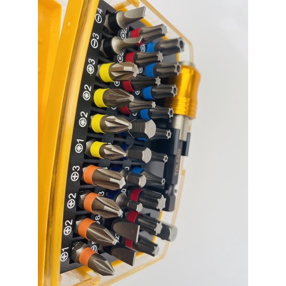 Bộ mũi vít Tolsen 20370 38 chi tiết siêu cứng kèm đầu chuyển chính hãng