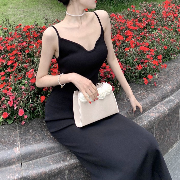 Đầm maxi 2 dây ôm cổ gợn sống - D743 | BigBuy360 - bigbuy360.vn