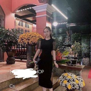 Đầm phối tay lưới lửng