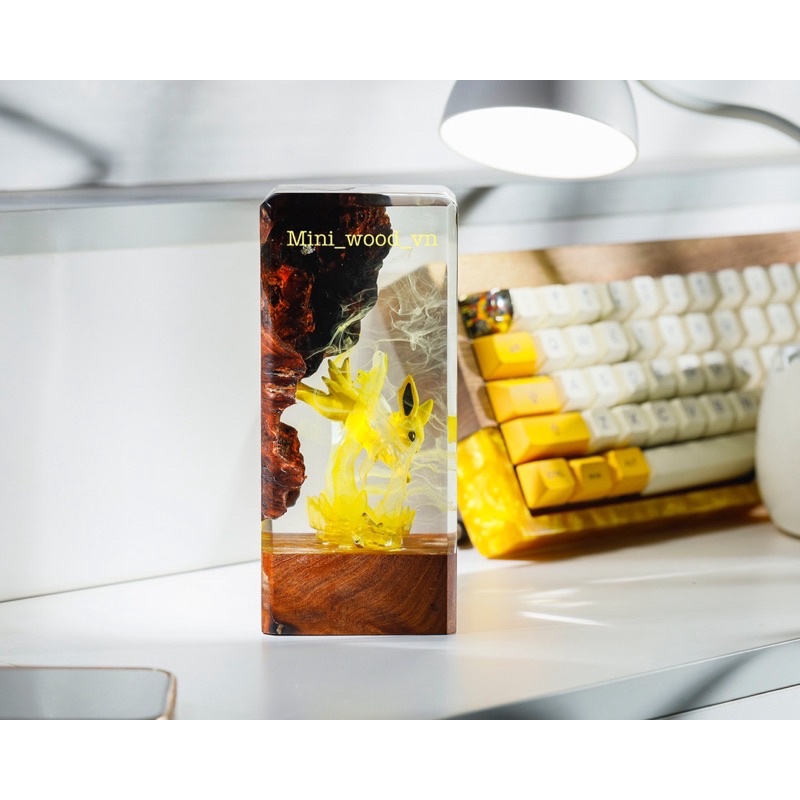 Đèn gỗ resin Pokemon Jolteon.Lamp resin Pokemon Jolteon