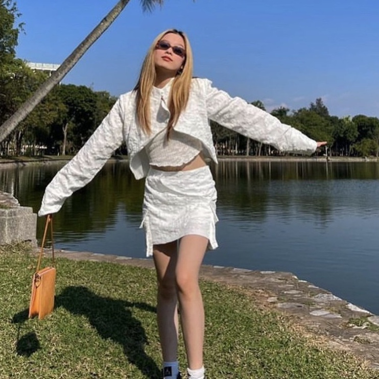 Chân váy xốp hơi HeartBurn trắng