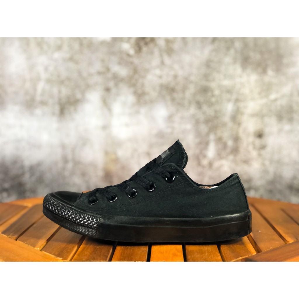 (Size 36.5) Giày thể thao chính hãng 2hand CONVERSE CHUCK TAYLOR ALL STAR LOW BLACK MONOCHROME