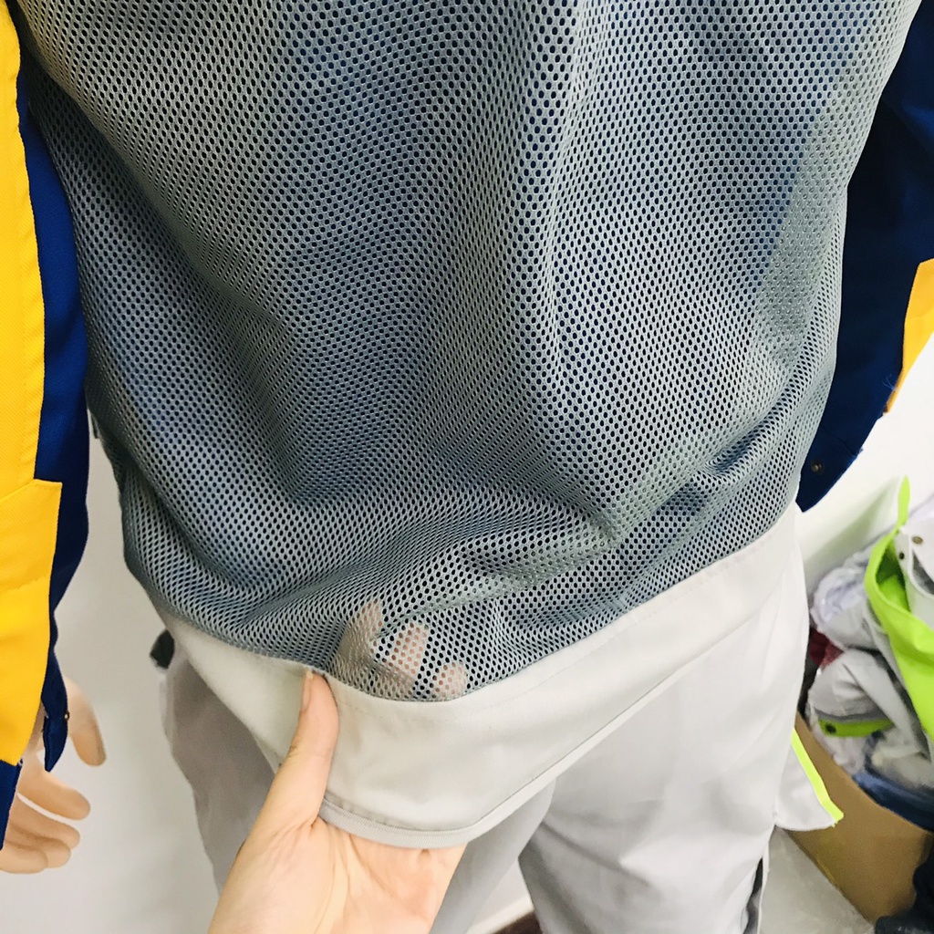 Áo ghi lê kaki bảo hộ lao động -  Áo kỹ thuật - Áo kỹ sư màu xám _ Hình chụp thật