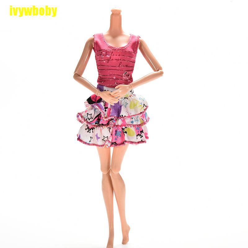 Set 2 Món Áo Thun Tay Ngắn + Chân Váy Tutu Cho Búp Bê Barbie