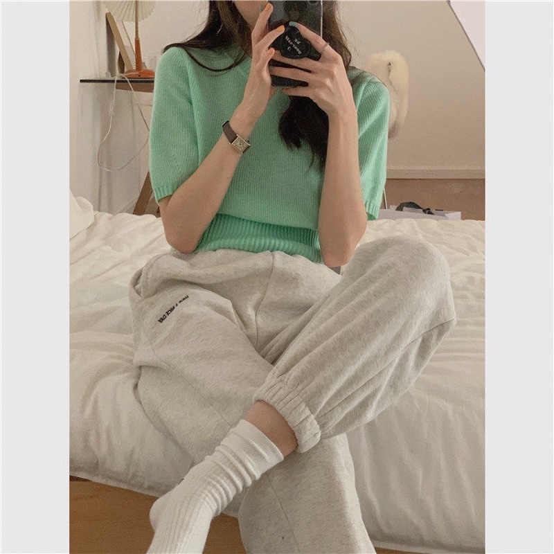 Áo croptop màu basic