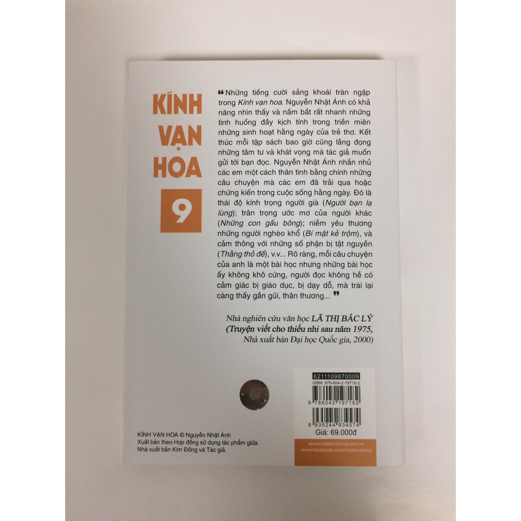 Sách - kính vạn hoa - Tập 9
