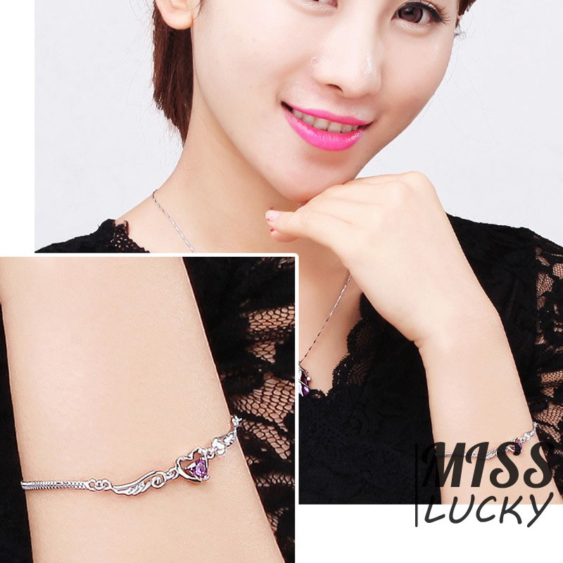 Vòng tay hợp kim đính đá hình tim xinh xắn