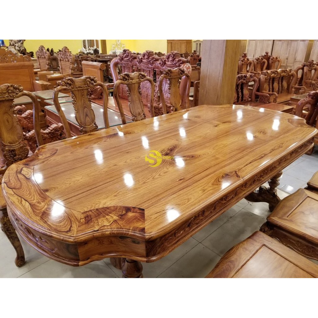 Bộ bàn ăn bàn ovan lượn, 8 ghế chạm đào, tựa lục bình gỗ cẩm lai VN siêu vip