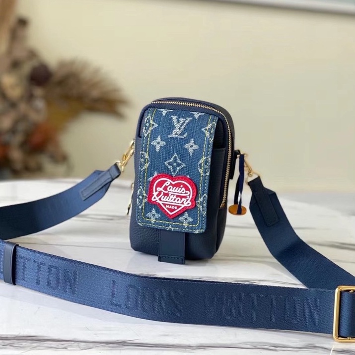 Túi đeo chéo LV mini Double Phone Pouch logo trái tim size 18x12x5 LA 2022