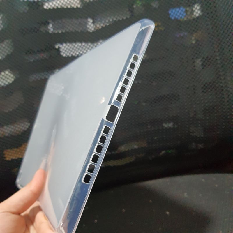 Ốp tpu dẻo lưng nhám viền trong cho ipad air , air 2 / ipad 5 ,6 , 7 ,8/ ipad 9.7 inch