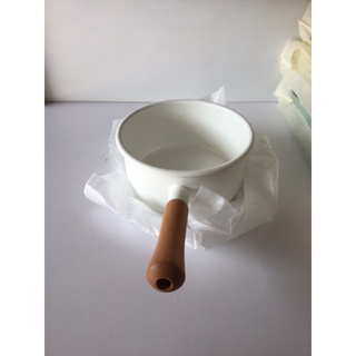 Nồi sứ trắng