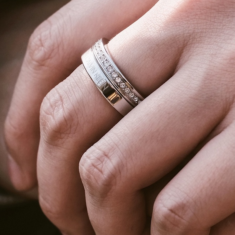 Nhẫn cặp đôi Calvin Klein Hook Crystals Ring - Nhẫn CK Authentic, thẻ tag, bill check Code