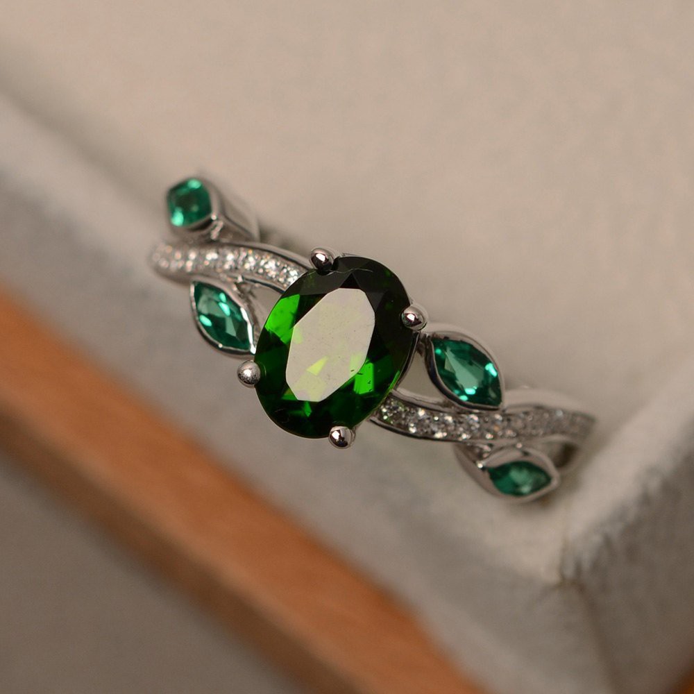 Set Nhẫn Đeo Tay Kim Loại Đính Đá Màu Thanh Lịch Cho Nữ